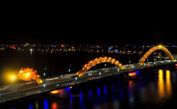 Cầu Rồng ở Đà Nẵng