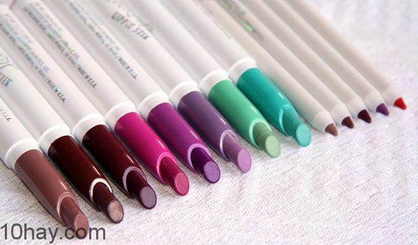 Dùng Colourpop Lippie Stix không lo bị khô môi