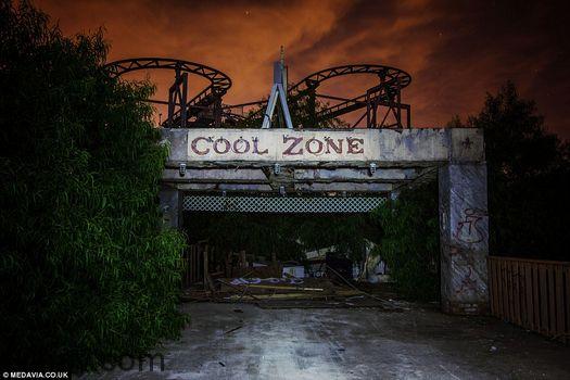 Công viên ma Six Flags