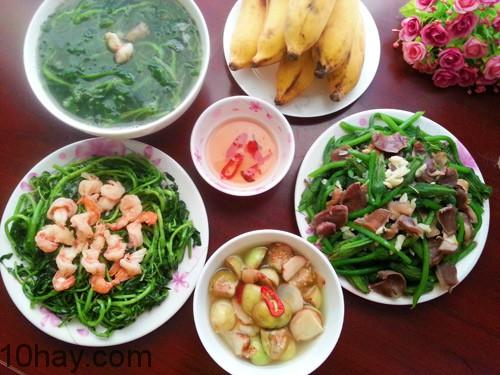 Đầy đủ món ăn ngon, hợp khẩu vị cả nhà