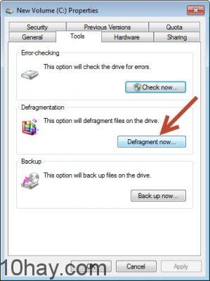 Nhấn vào một tùy chọn có tên Defragment Now