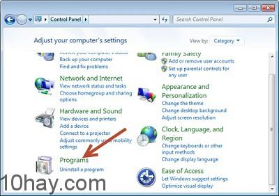 Mở Control Panel và vào Programe