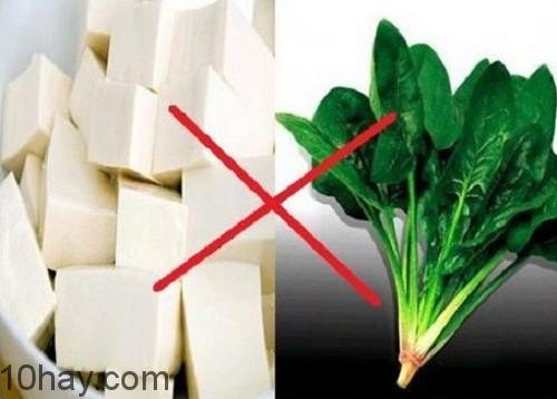 Rau chân vịt và đậu phụ