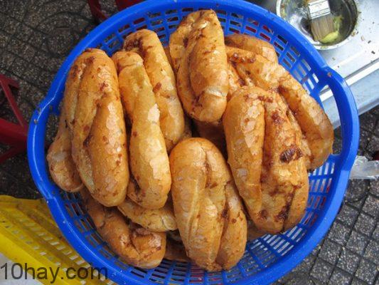 bánh mì ướp muối ớt