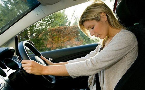 phải tỉnh táo để lái xe an toàn