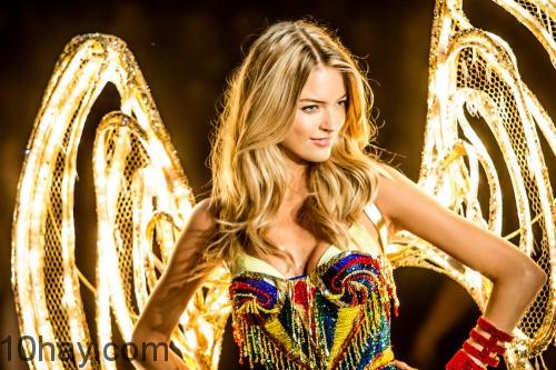 martha-hunt
