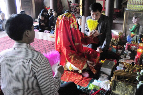 nguoi dan chua benh theo kieu me tin