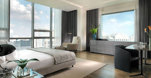 Khách sạn Oriental Residence Bangkok