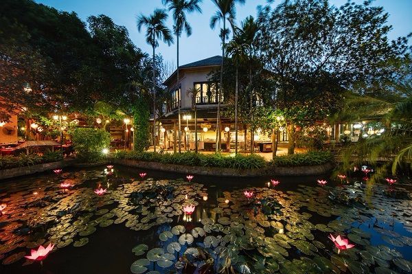 Nhà hàng buffet Sen Tây Hồ