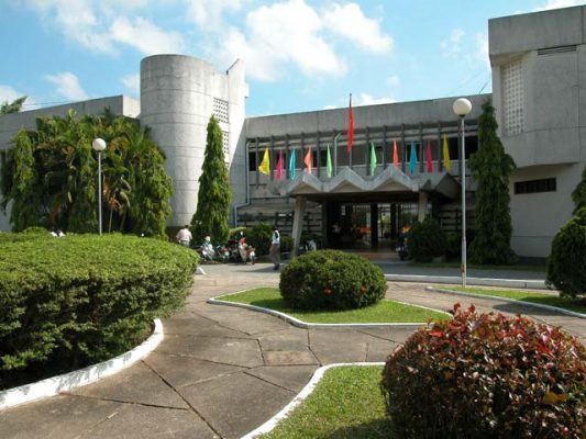 Khuôn viên Đại học Cần Thơ - Top 10 đại học tốt nhất Việt Nam