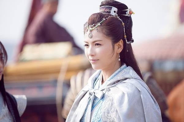 Nữ diễn viên Lưu Đào