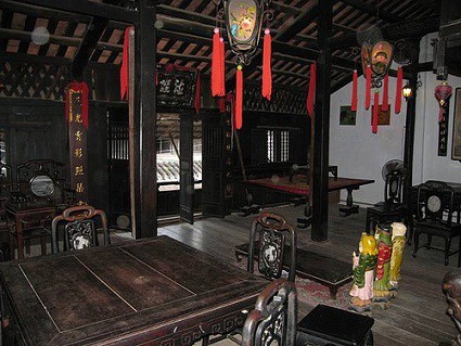Nhà cổ Phùng Hưng