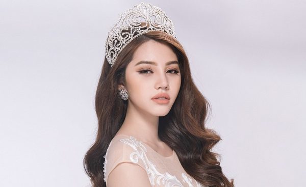 HH Jolie Nguyễn