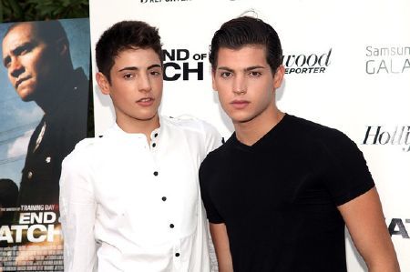 Peter II và Harry Brant