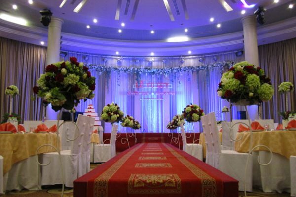 Quang cảnh trong nhà hàng tiệc cưới For You Palace