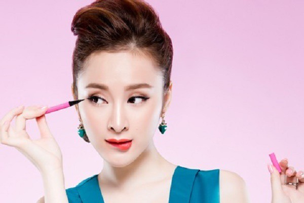 địa chỉ học trang điểm chuyên nghiệp ở TPHCM