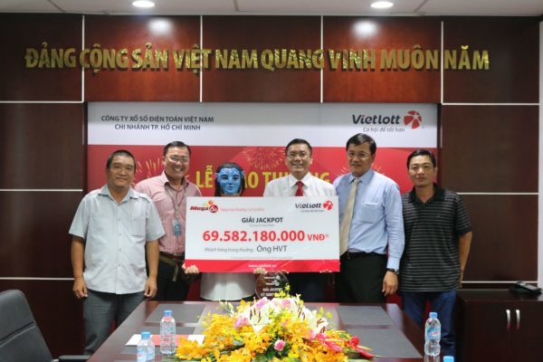 Người trúng số Vietlott gần 70 tỷ đồng