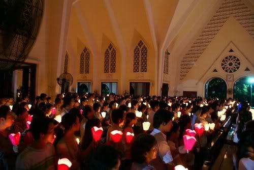 Nhà thờ trang trí Noel đẹp nhất TPHCM