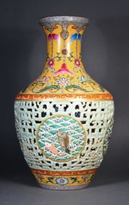 Chiếc bình cổ có từ đời nhà Thanh là một trong những cổ vật đắt nhất thế giới