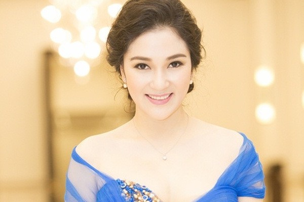 Hoa hậu Nguyễn Thị Huyền