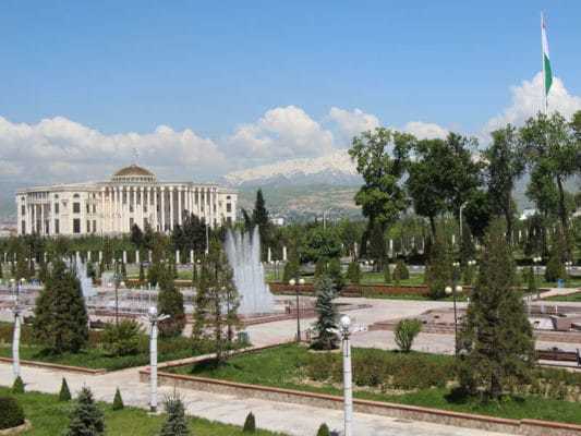 Cộng hòa Tajikistan là một quốc gia ở vùng Trung Á. Tajikistan giáp với Afghanistan về phía nam, Uzbekistan về phía tây, Kyrgyzstan về phía bắc, và Trung Quốc về phía đông.