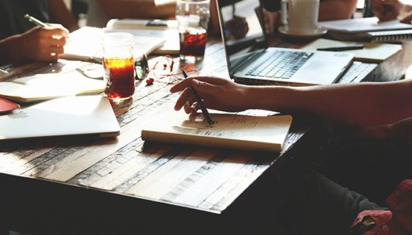 khởi động lại công việc khởi động lại công việc